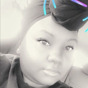 Meet your Posher, Jazmine